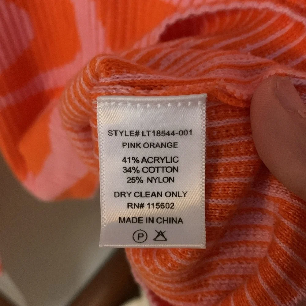 All‎ in Favor by Nordstrom swirl pattern thrill sweater. Never worn . Retail 52